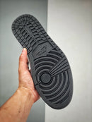 Tênis Nike Air Jordan 1 Low Retro "Black Grey"