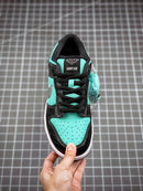 Tênis Nike SB Dunk Low x Tiffany 'Diamond Supply'