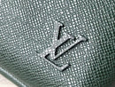 MENS LV SHOLDERBAG  BLACK
