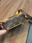 LV MEN CLASSIC SHOULDER BAG PREMIUM