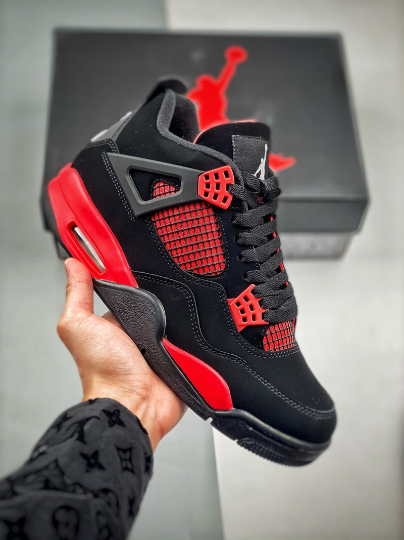 Tênis Nike Air Jordan 4 "Red Thunder"