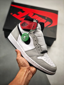 Tênis Nike Air Jordan 1 High "Smoke Grey"