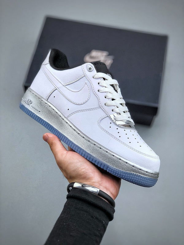 Tênis Nike Air Force 1 Low '07 SE