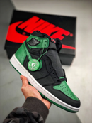 Tênis Nike Air Jordan 1 High Pine Green Black