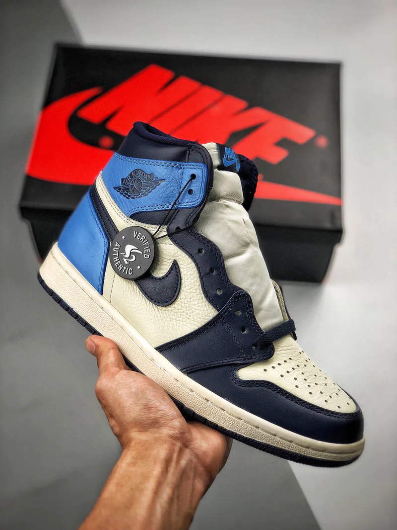 Tênis Nike Air Jordan 1 Retro High "Obsidian UNC"