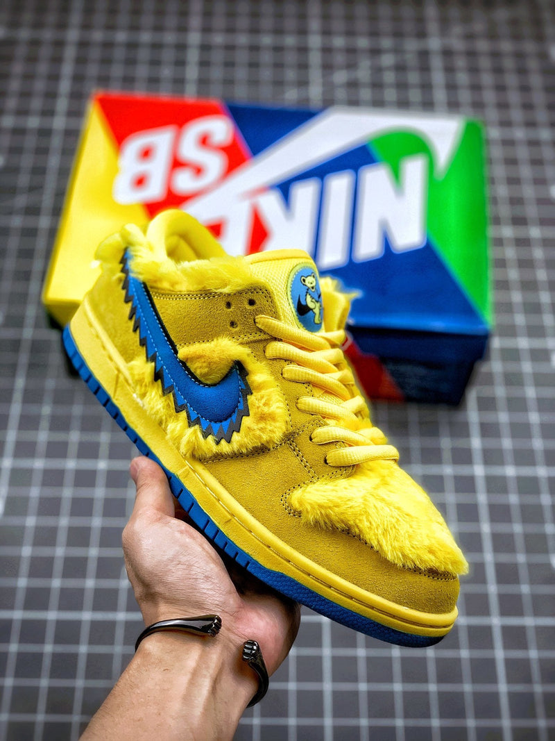 Tênis Nike SB Dunk Low 'Three Bear Packs' Yellow