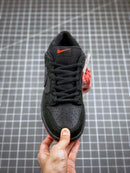 Tênis Nike SB Dunk Low x Staple "Black Pigeon"
