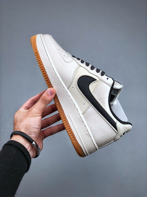 Tênis Nike Air Force 1 Low '07