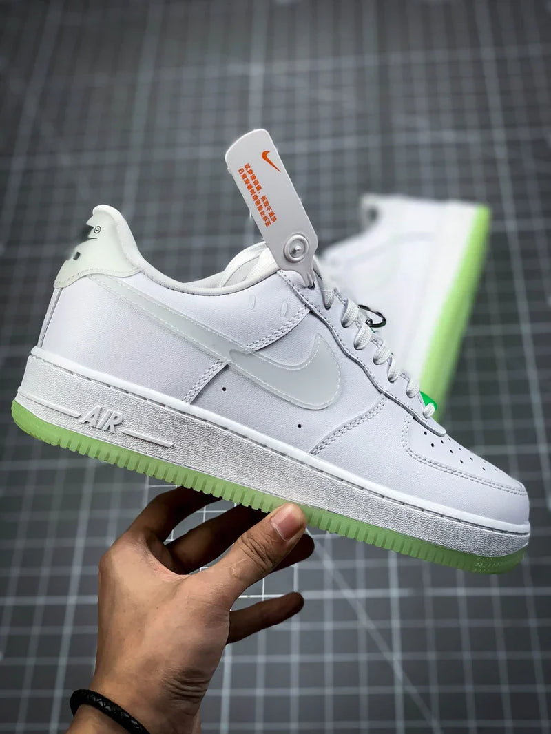 Tênis Nike Air Force 1 Low '07 LX