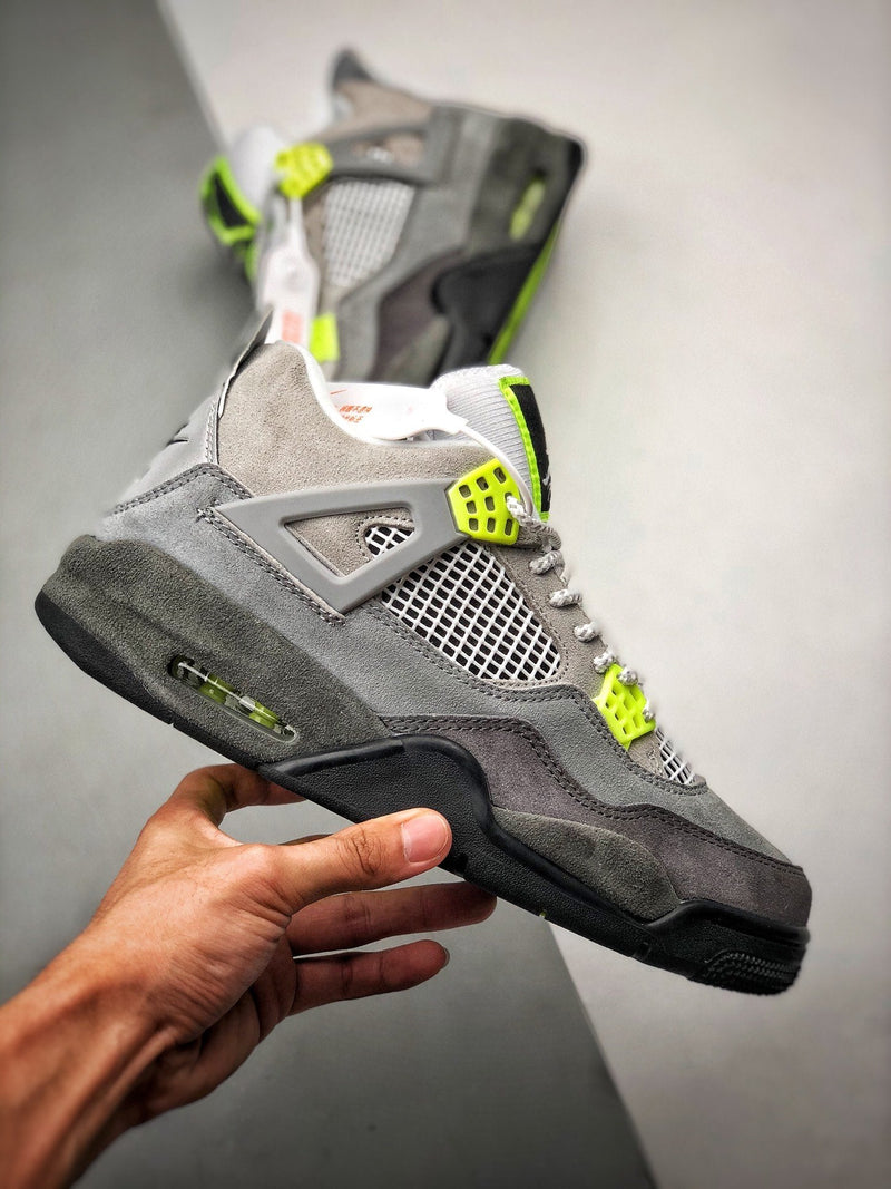 Tênis Nike Air Jordan 4 Retro SE “Neon”