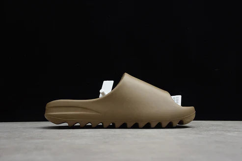 Tênis Adidas Yeezy Slide "Core"