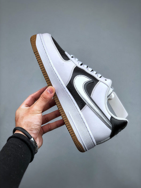 Tênis Nike Air Force 1 Low '07