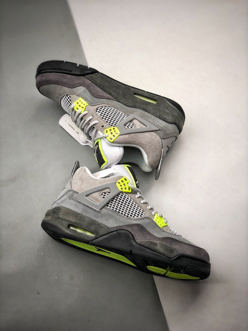 Tênis Nike Air Jordan 4 Retro SE “Neon”