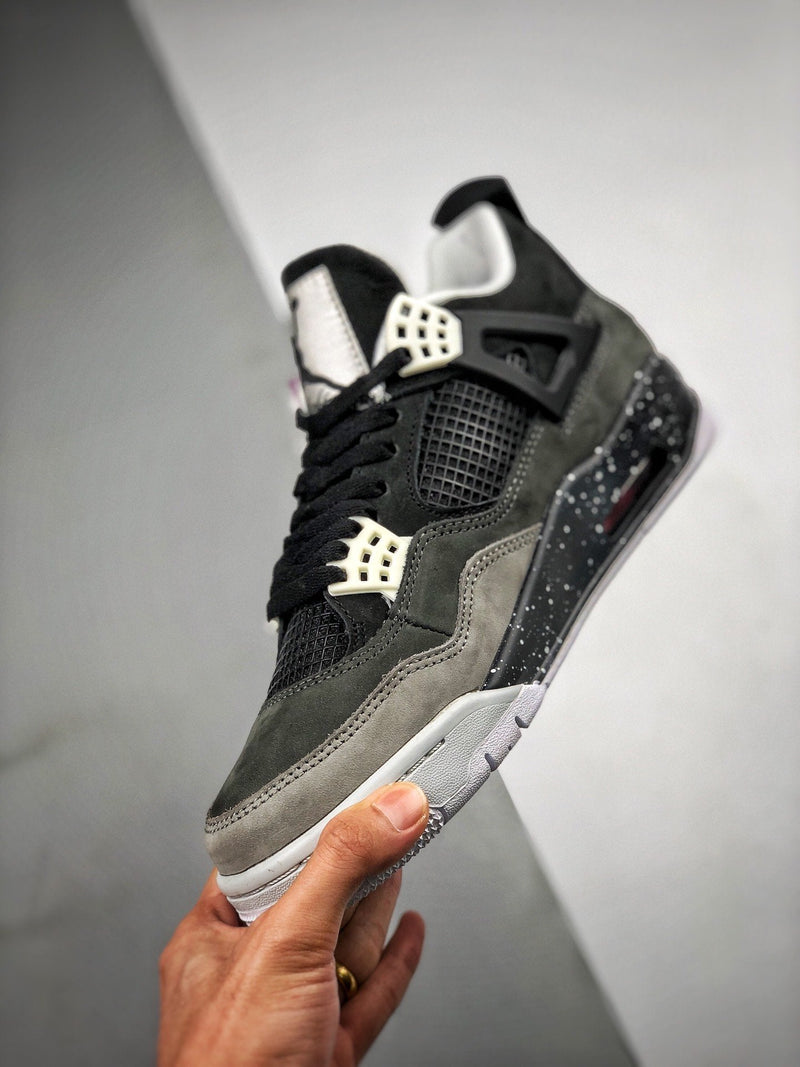 Tênis Nike Air Jordan 4 Retro "Fear"