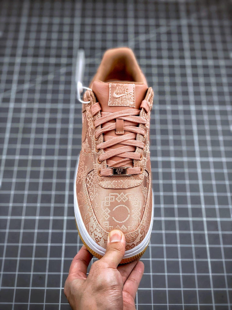 Tênis Nike Air Force 1 Low "CLOT Rose Gold Silk"