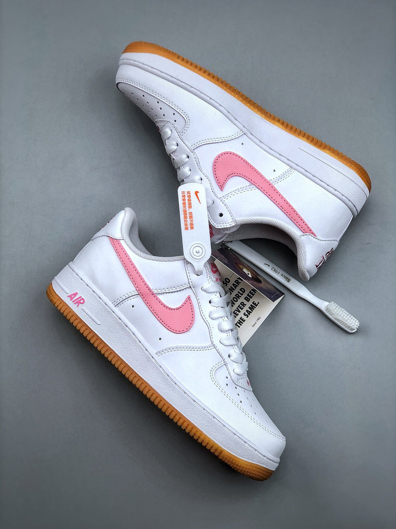 Tênis Nike Air Force 1 Low Since Retro 82'