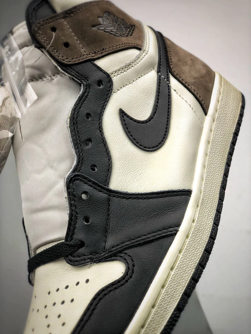 Tênis Nike Air Jordan 1 High Dark Mocha