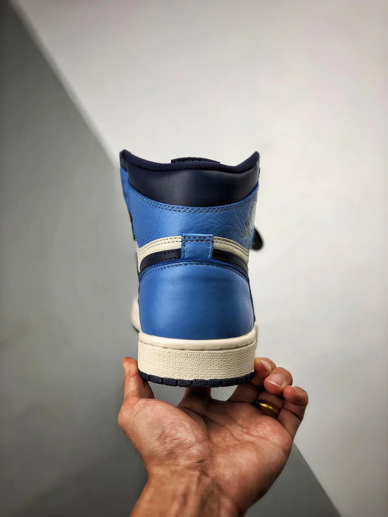 Tênis Nike Air Jordan 1 Retro High "Obsidian UNC"