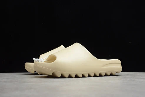 Tênis Adidas Yeezy Slide "Bege"