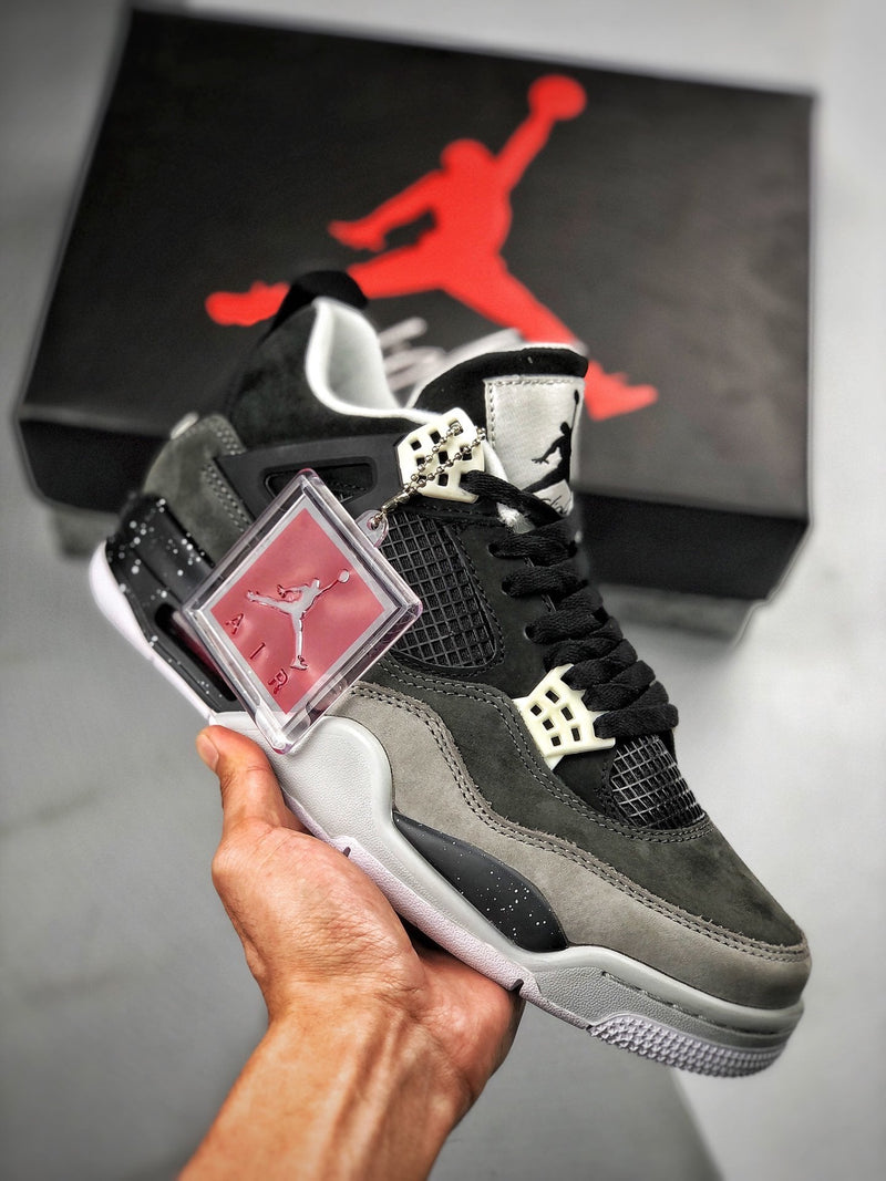 Tênis Nike Air Jordan 4 Retro "Fear"