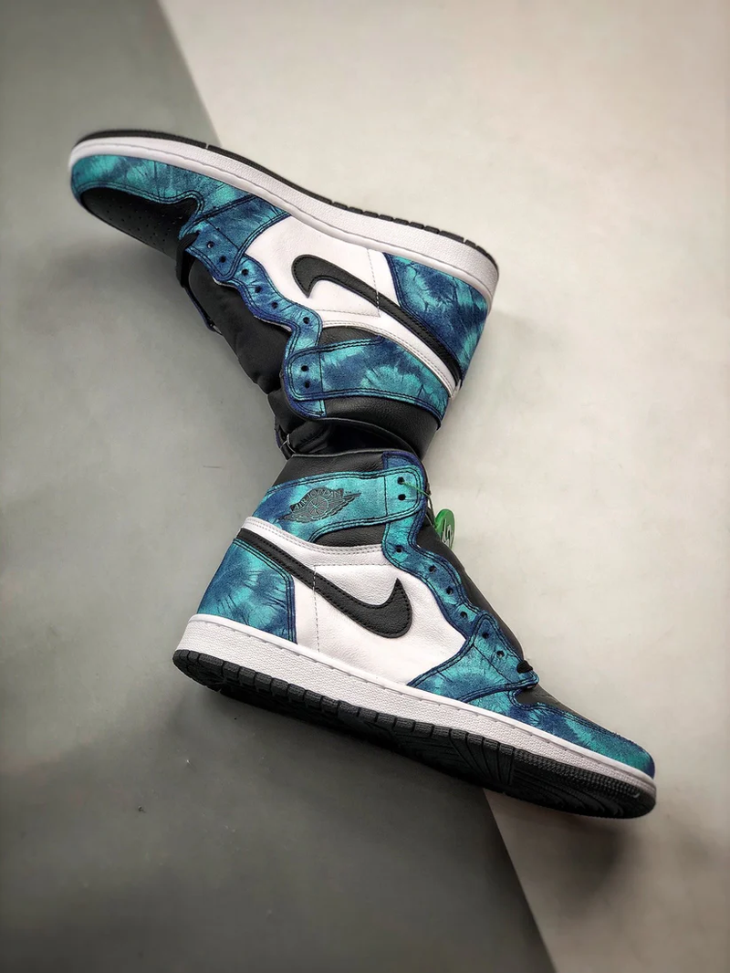 Tênis Nike Air Jordan 1 High "Tie Dye"