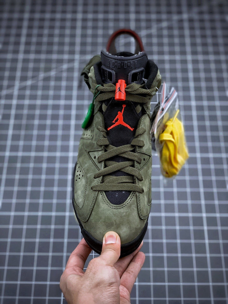 Tênis Nike Air Jordan 6 Retro Travis Scott