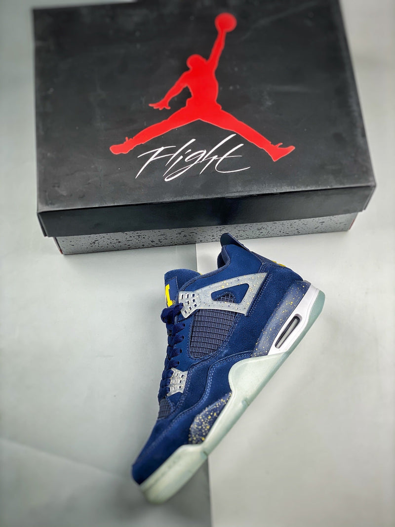 Tênis Nike Air Jordan 4 "Michigan"