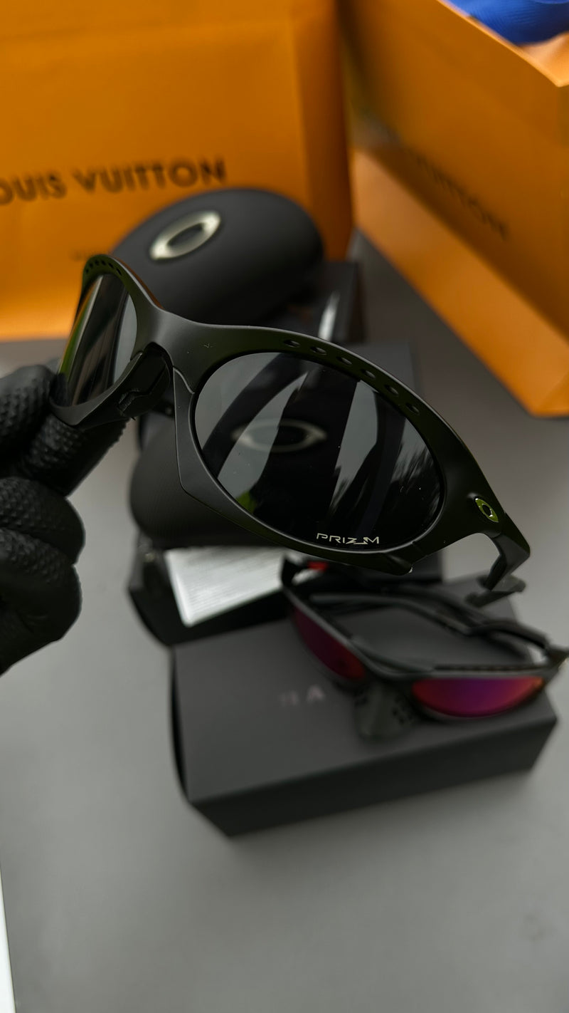 OAKLEY PLANTARIS NEW 2025 ALL BLACK