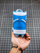 Tênis Nike Air Jordan 1 High UNC