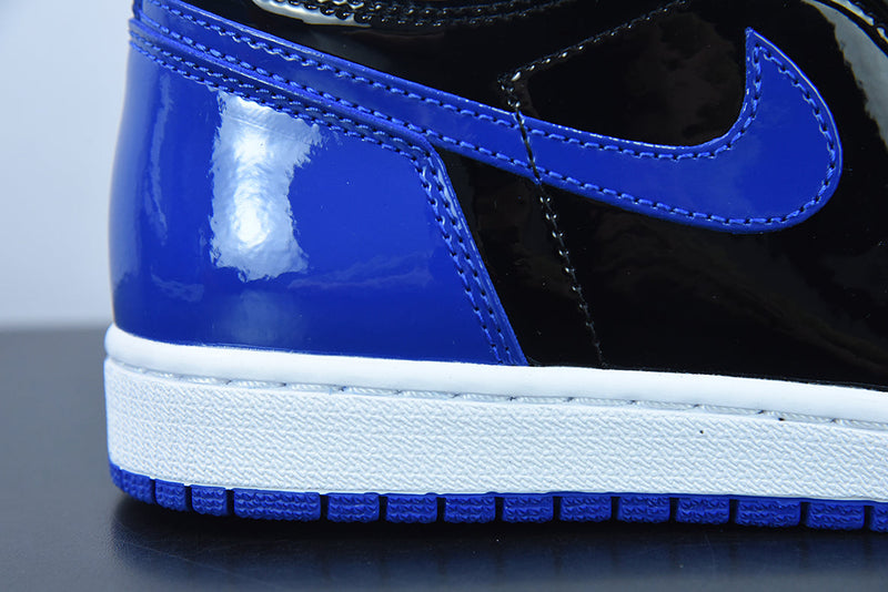 Tênis Nike Air Jordan 1 Retro High "Patent Royal"