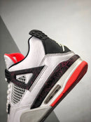 Tênis Nike Air Jordan 4 "Hot Lava"