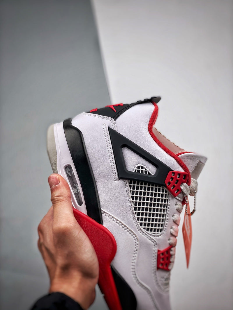 Tênis Nike Air Jordan 4 Retro "Fire Red"