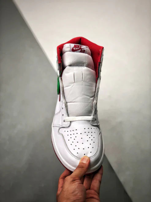 Tênis Nike Air Jordan 1 High "Metalic Red"