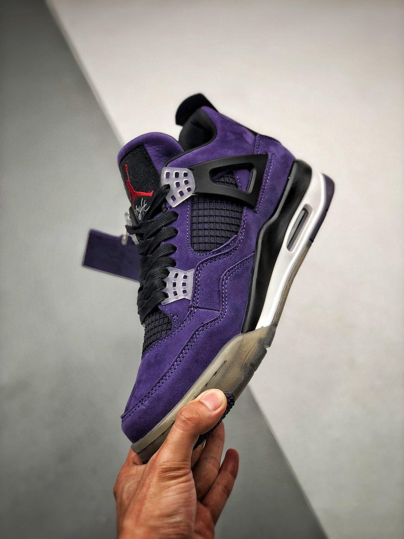 Tênis Nike Air Jordan 4 x Travis Scott "Cactus Jack"