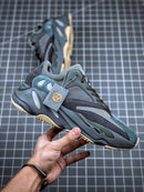 Tênis Adidas Yeezy Boost 700 Teal Blue