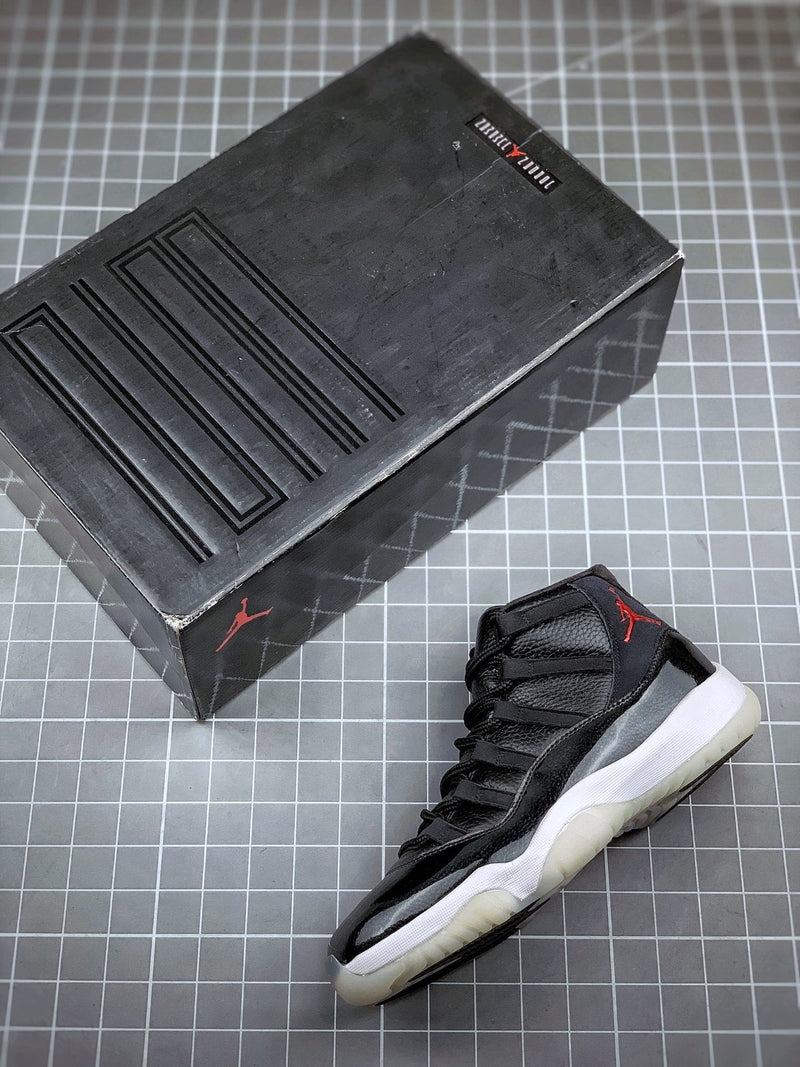 Tênis Nike Air Jordan 11 Retro