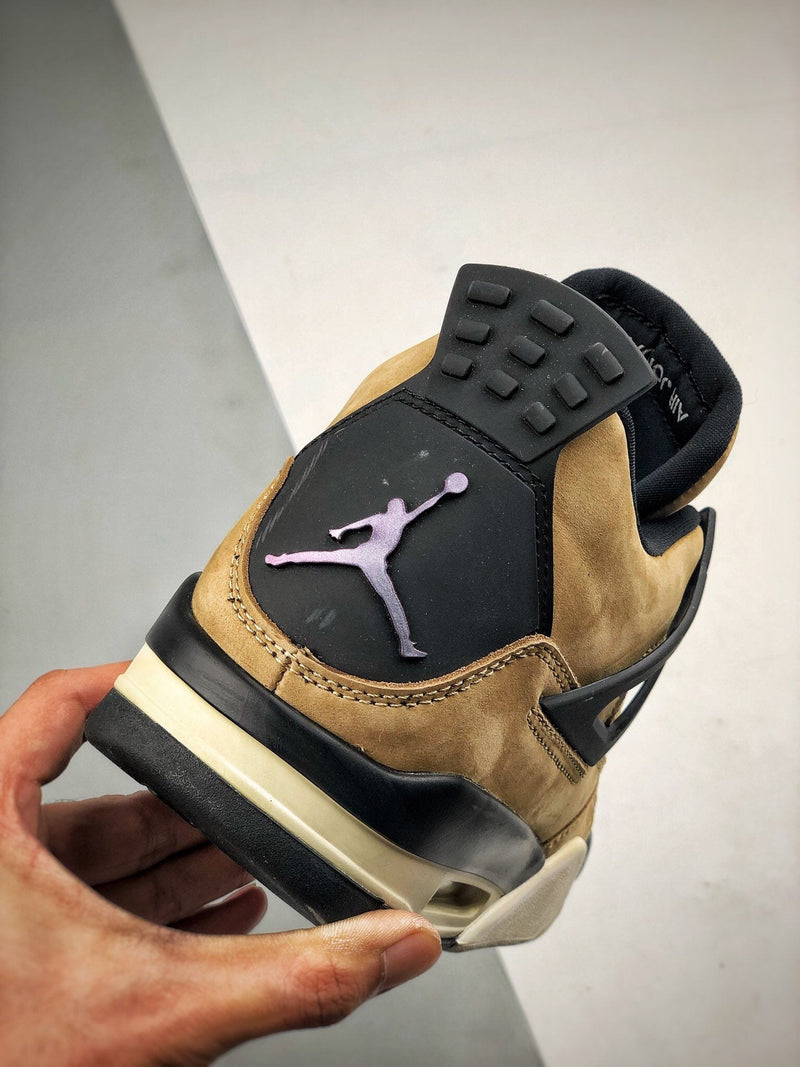 Tênis Nike Air Jordan 4 Retro "Mushroom"