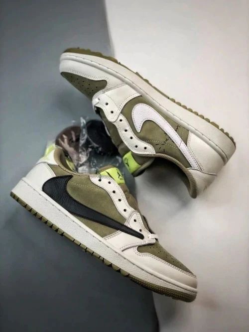 Tênis Nike Air Jordan 1 Low Travis Scott x Air Jordan 1 Low Golf