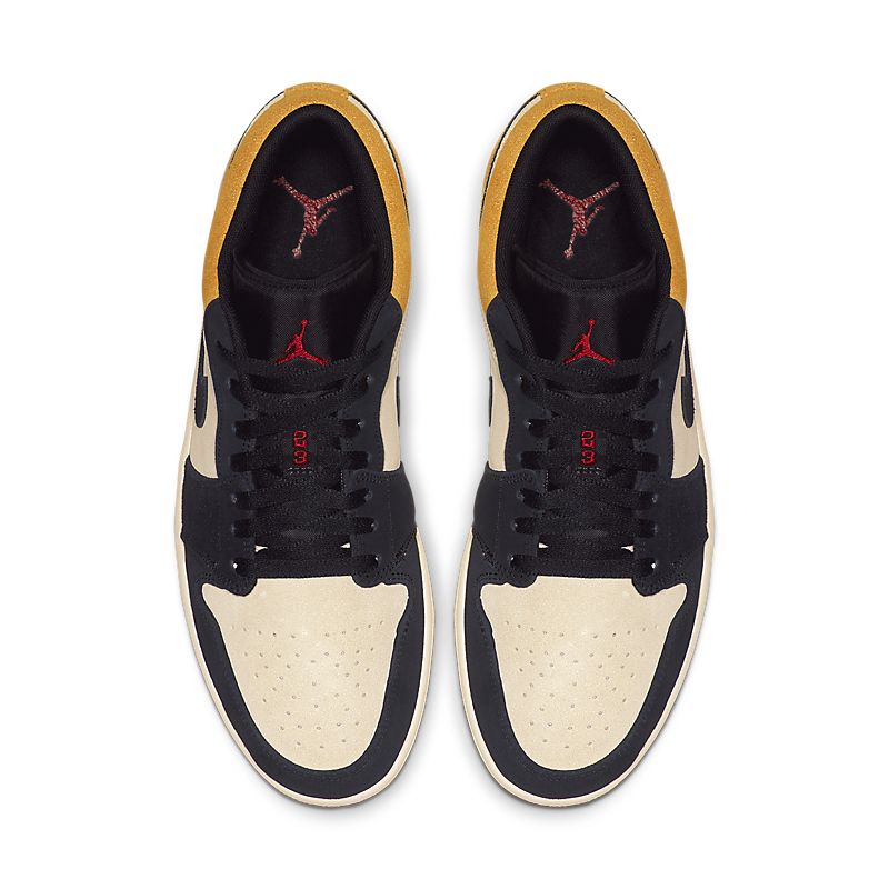 Tênis Nike Air Jordan 1 Low Sail University Gold Black