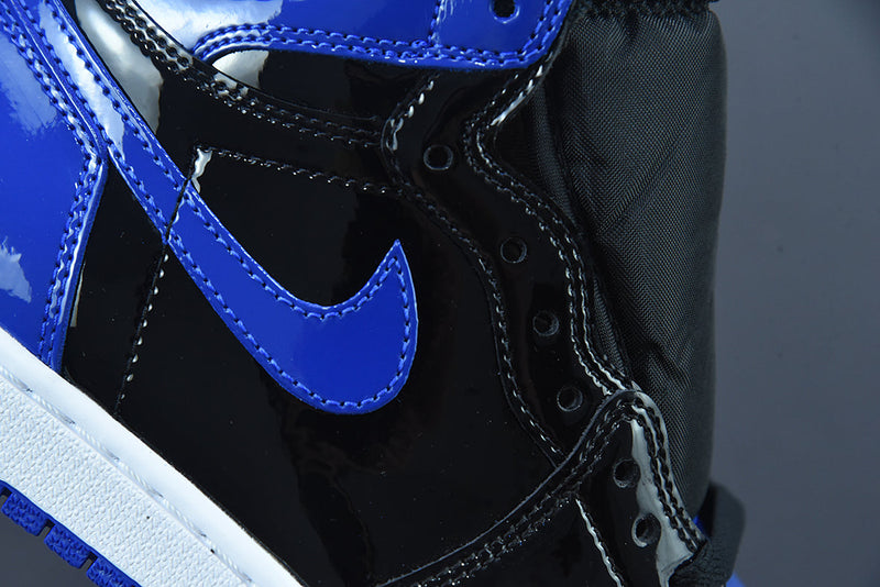 Tênis Nike Air Jordan 1 Retro High "Patent Royal"