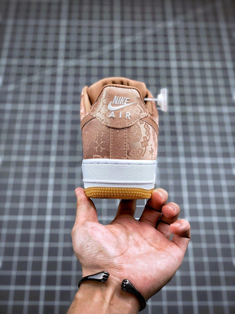 Tênis Nike Air Force 1 Low "CLOT Rose Gold Silk"