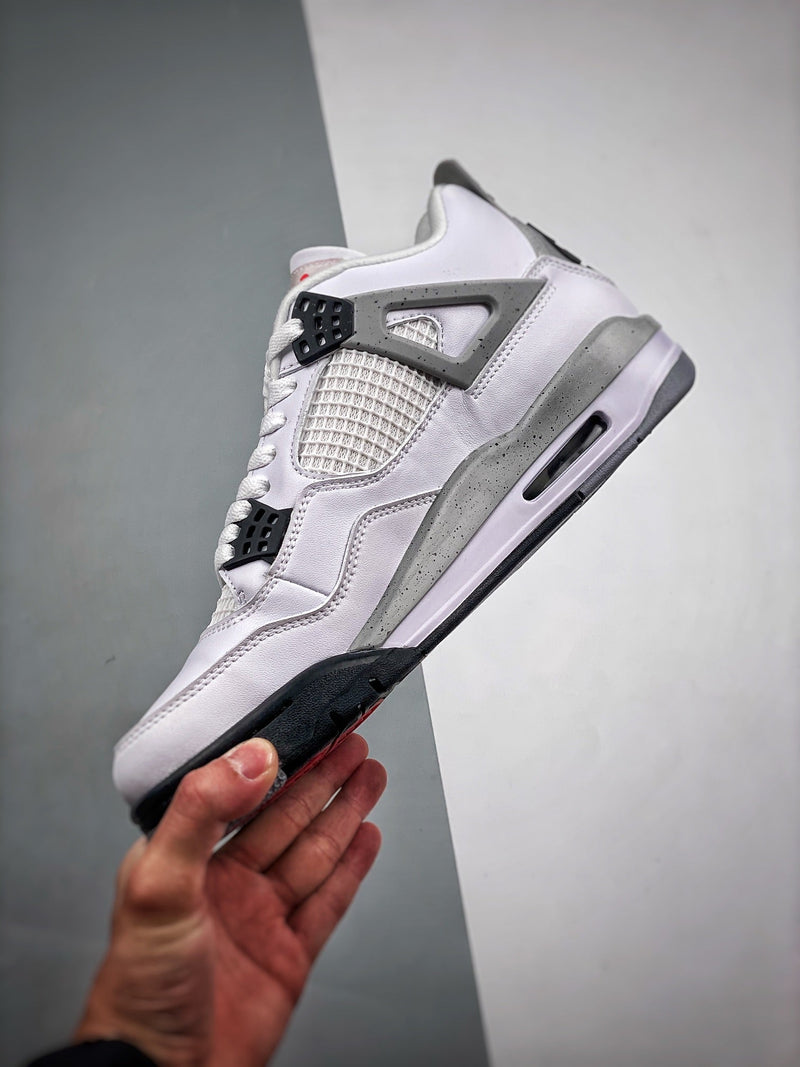 Tênis Nike Air Jordan 4 "White Cement"