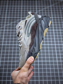 Tênis Adidas Yeezy Boost 700 V2 Tephra