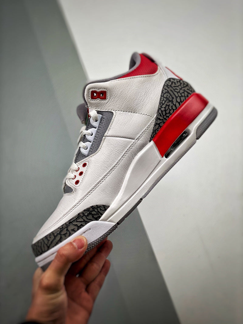 Tênis Nike Air Jordan 3 Retro "Fire Red"