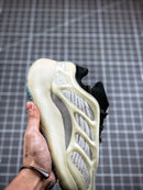 Tênis Adidas Yeezy Boost 700 V3 Azael