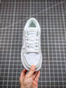Tênis Nike SB Dunk Low "Photon Dust"