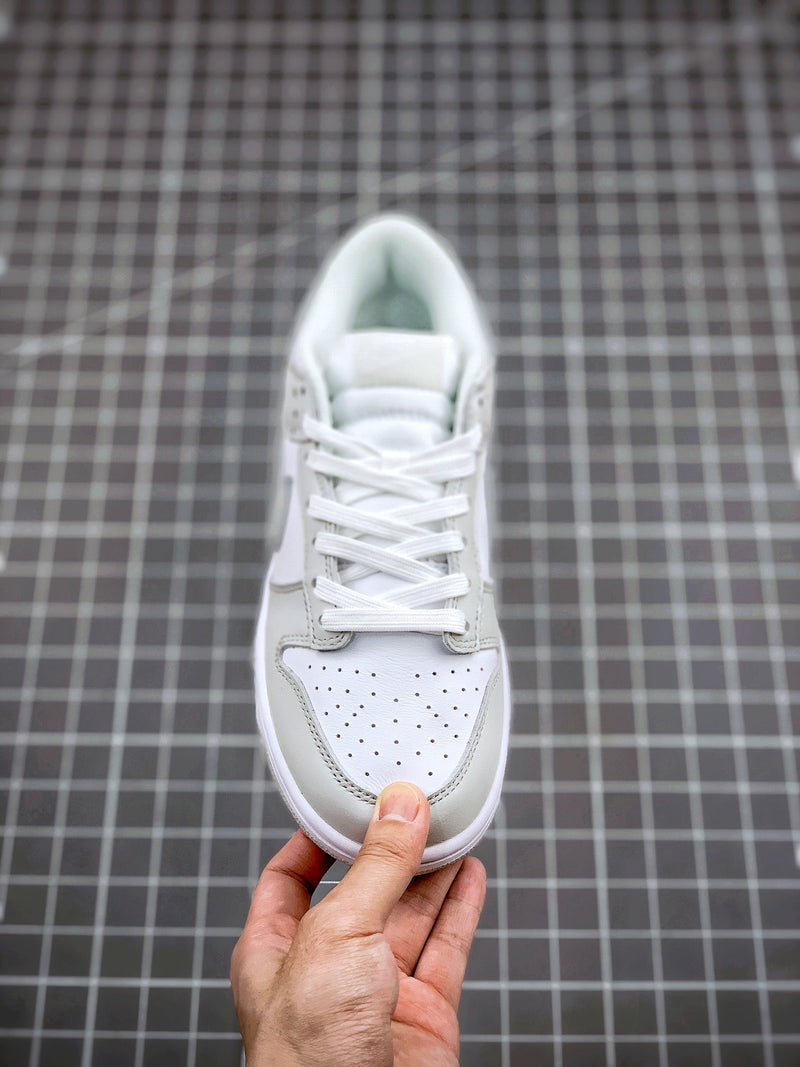 Tênis Nike SB Dunk Low "Photon Dust"