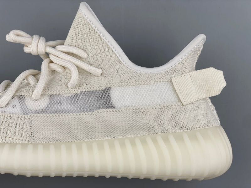 Tênis Adidas Yeezy Boost 350 V2 Bone