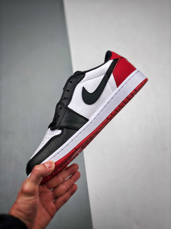 Tênis Nike Air Jordan 1 Low "Black Toe"