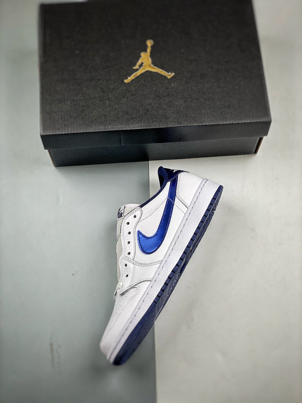 Tênis Nike Air Jordan 1 Low Retro "Metallic"